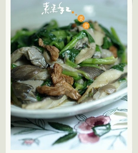 蘑菇菠菜炒肉丝