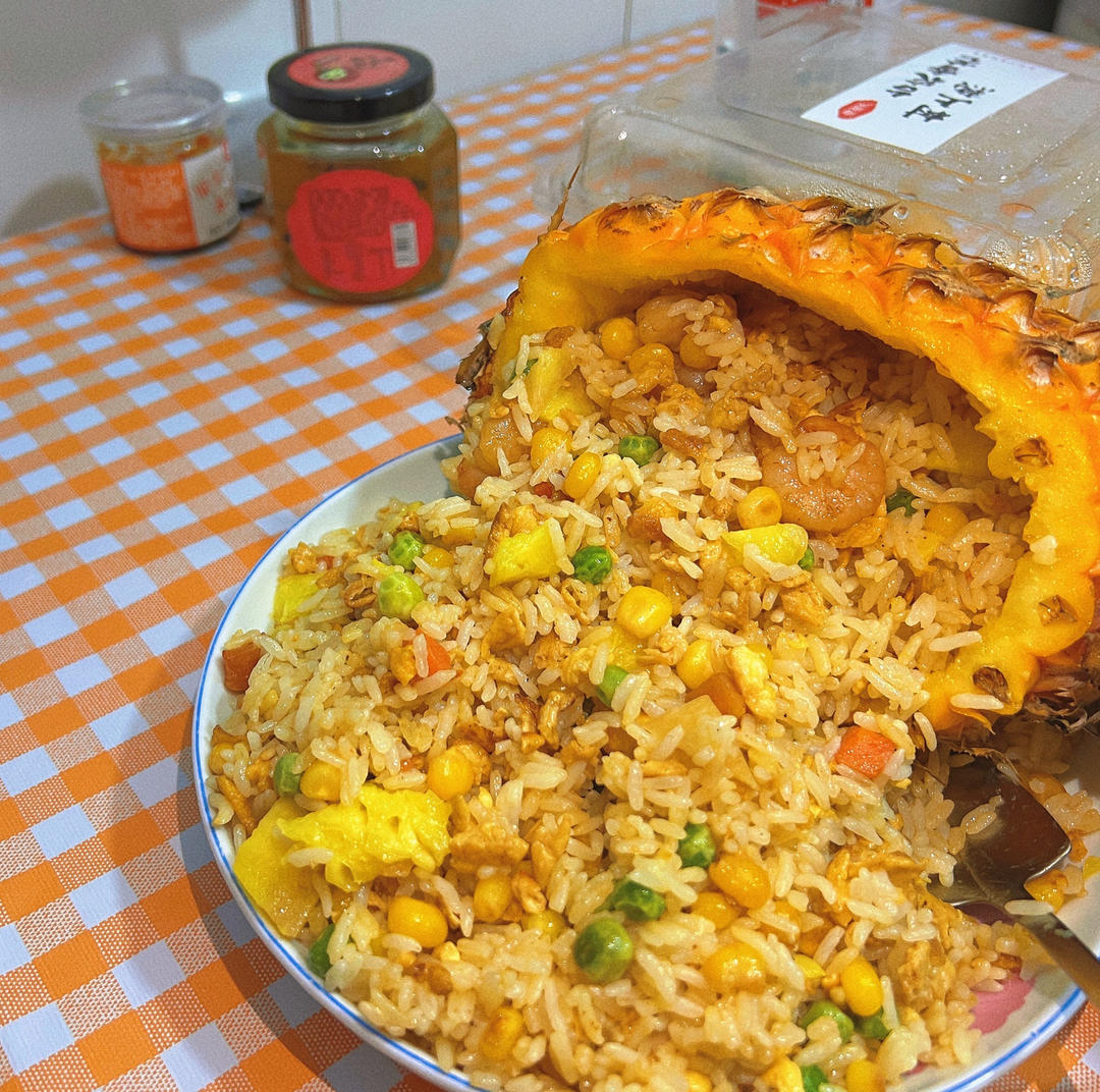 菠萝炒饭