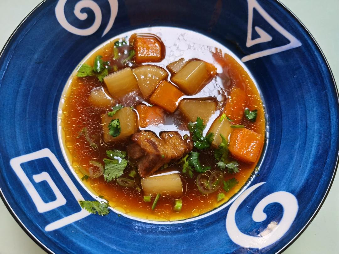 我做过的最好吃的牛腩炖白萝卜