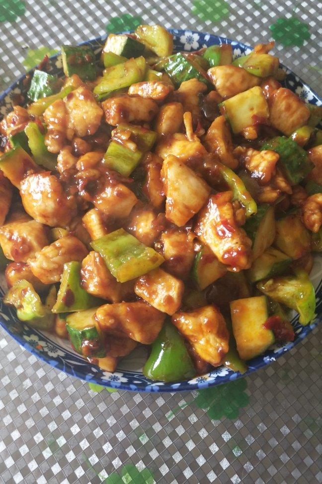 辣子鸡丁