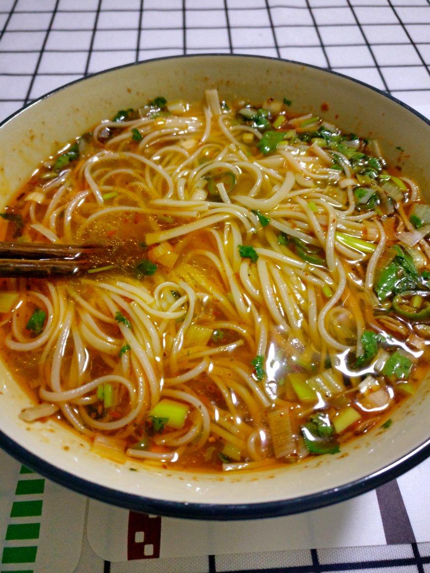 一碗热汤面