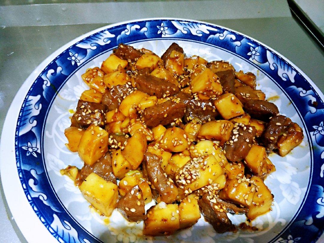黑胡椒杏鲍菇牛肉粒