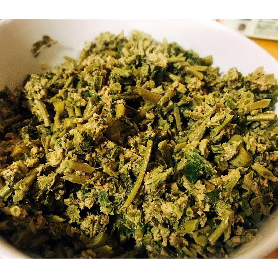 香椿芽炒鸡蛋