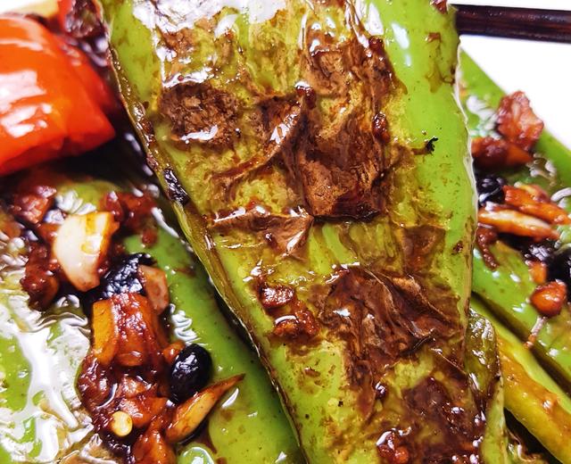 广东人也爱吃的下饭神器—虎皮青椒的做法
