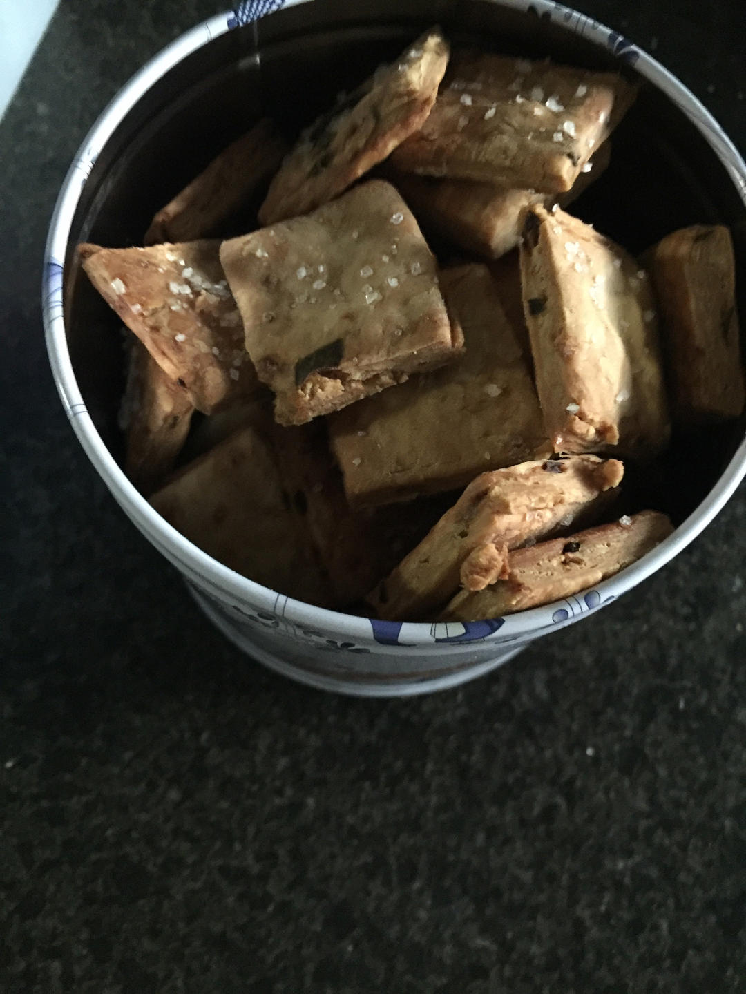 0⃣️添加葱香苏打饼干🍪