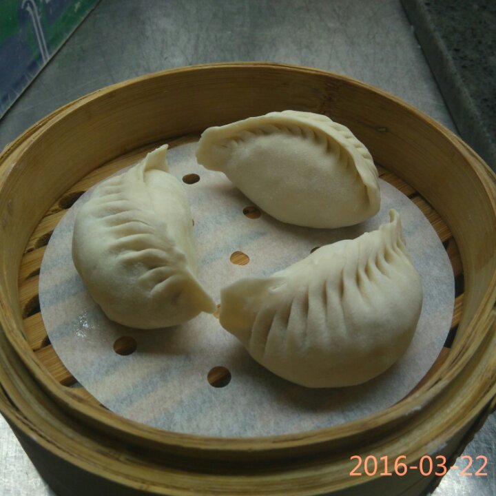 韭菜猪肉饺子(最简单最好吃又最多汁的饺子)