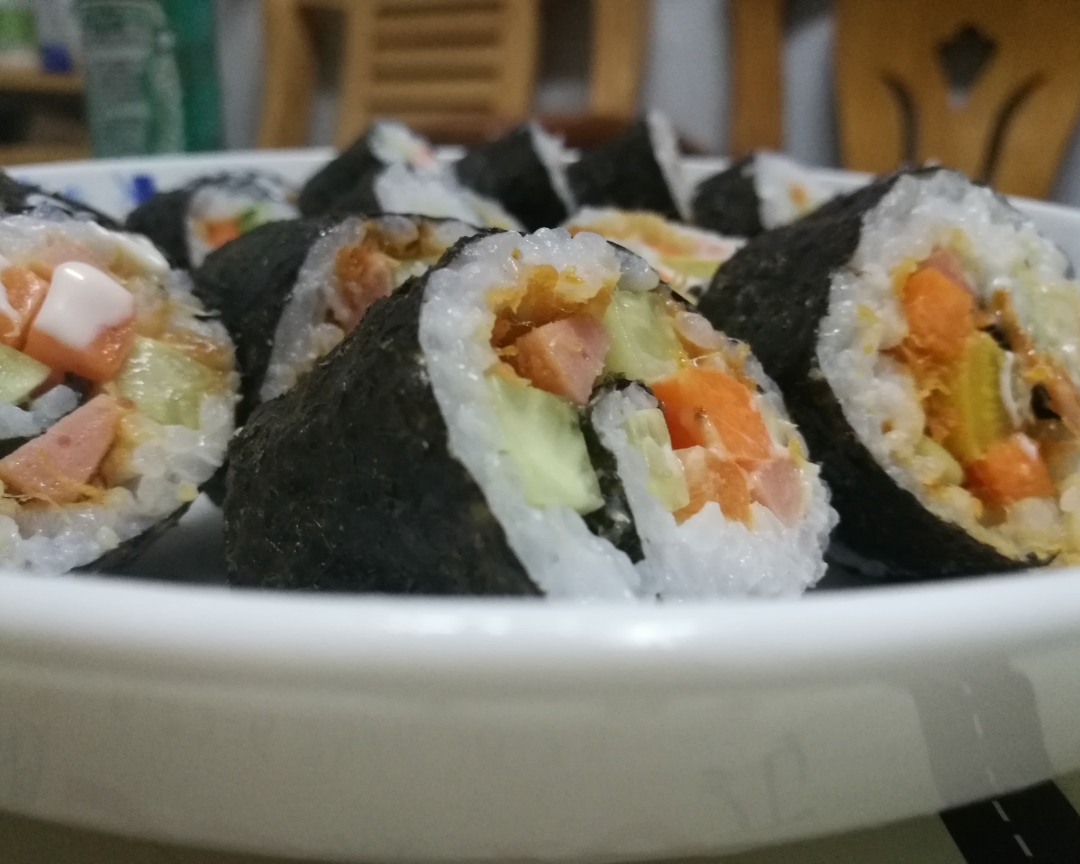 宿舍菜谱——快手卷寿司的做法