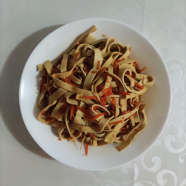 炝拌豆腐丝