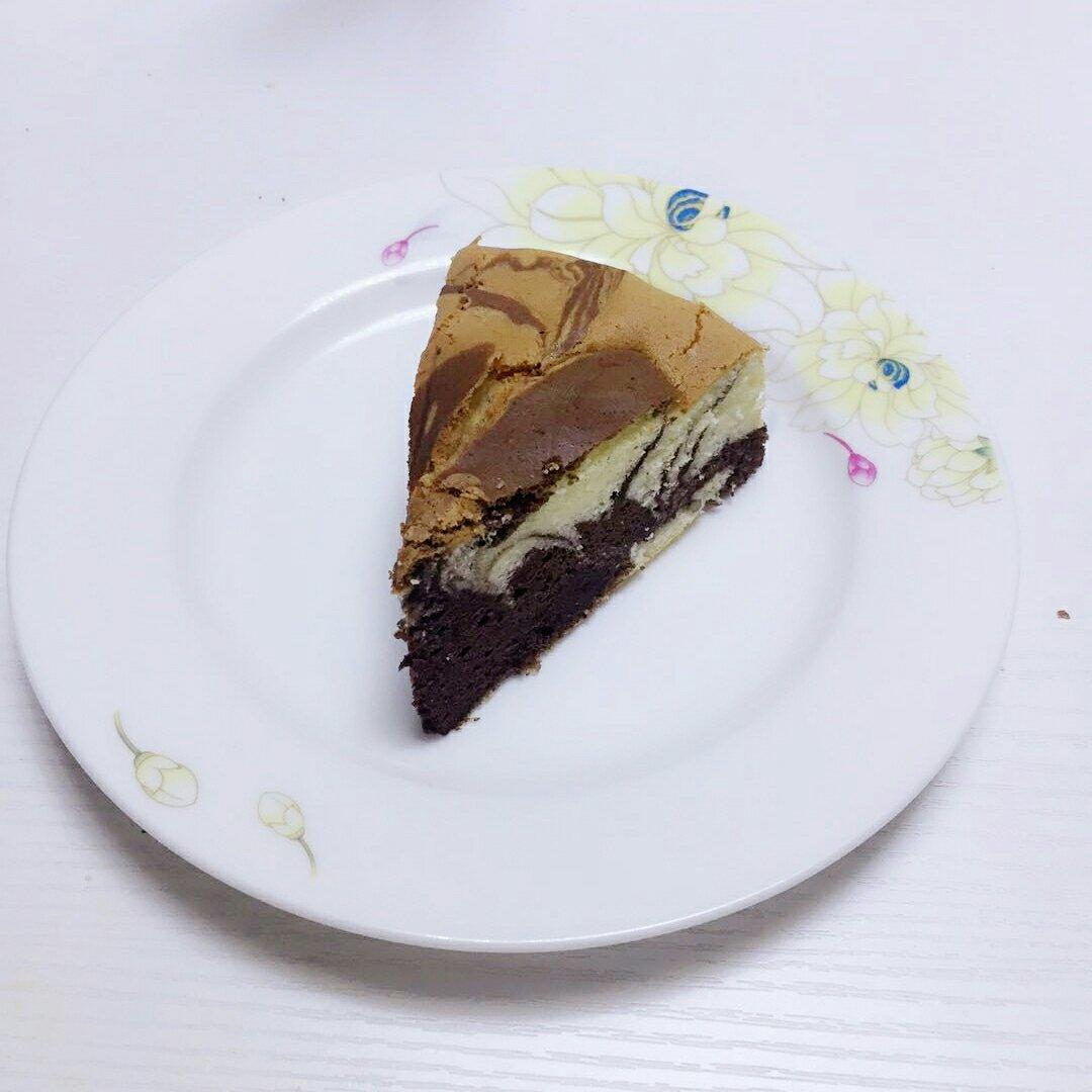 双色拉花戚风蛋糕