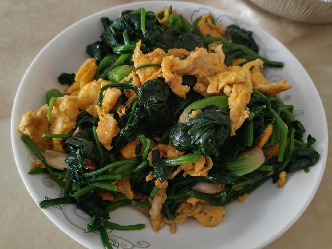 菠菜炒鸡蛋