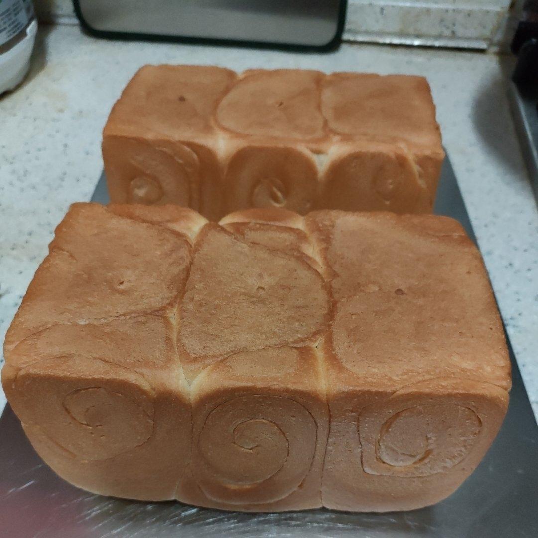 纯奶手撕吐司
