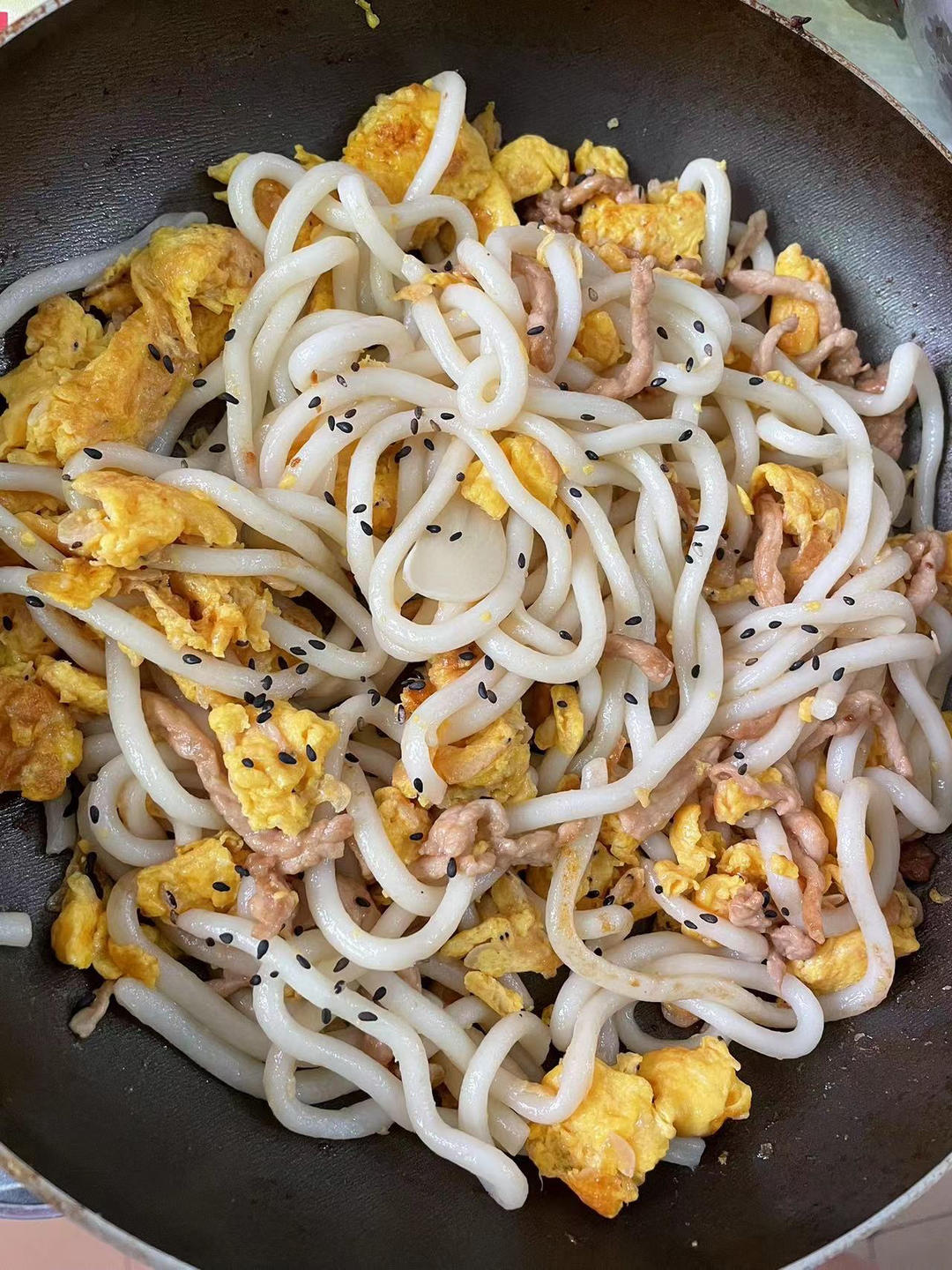 好吃到流泪的鸡蛋炒乌冬