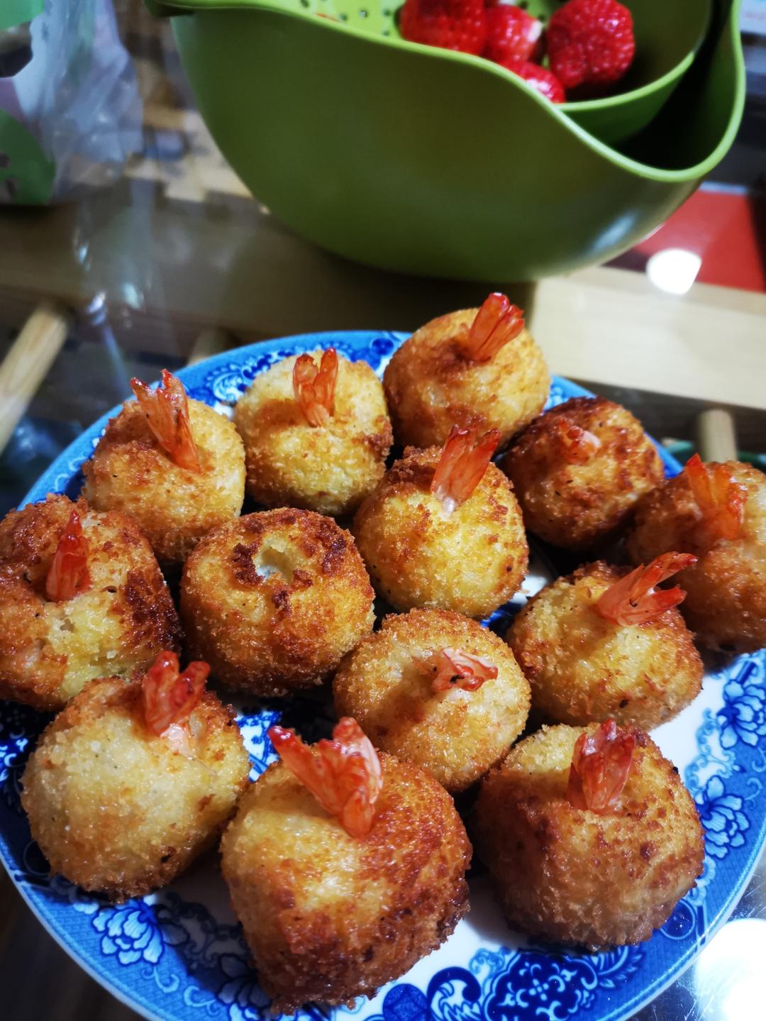 黄金土豆泥虾球