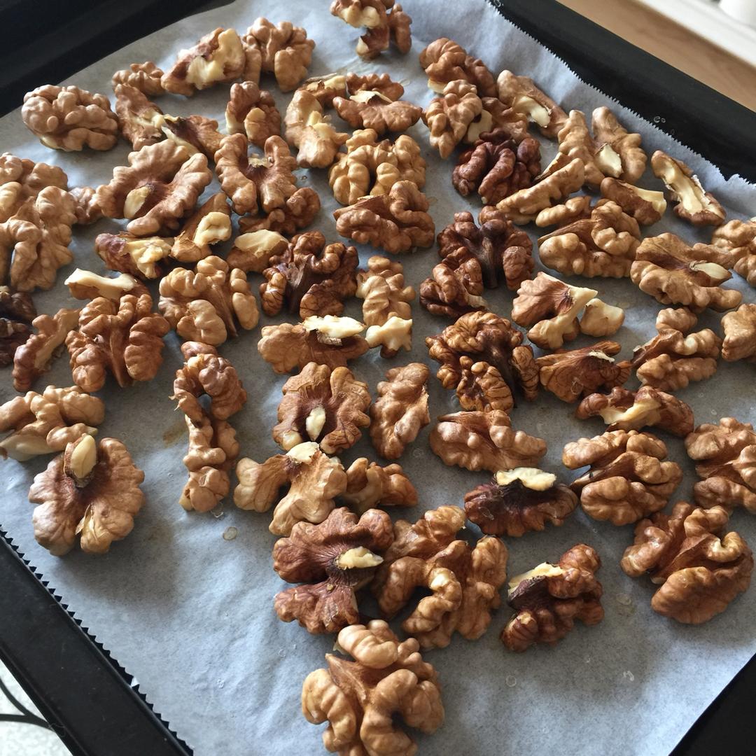 candy云淡风轻做的烤核桃(烤箱版)