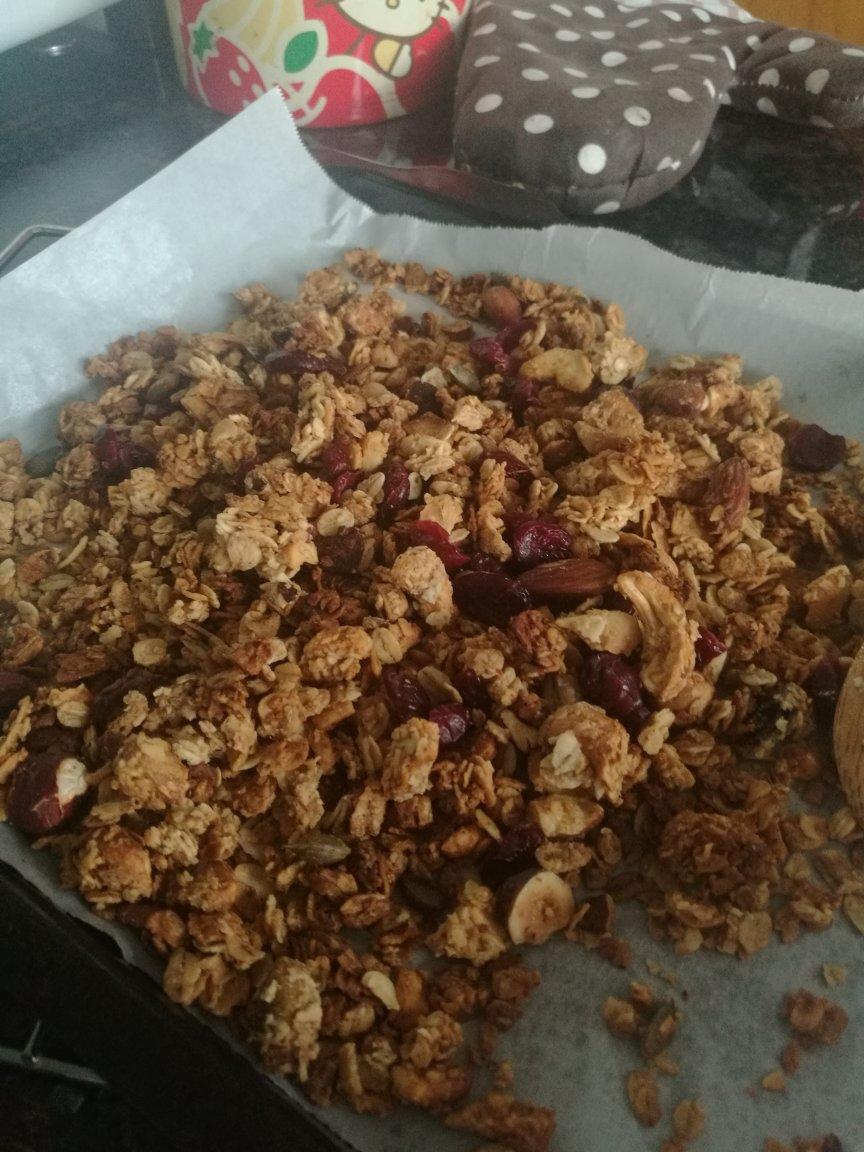 格兰诺拉脆麦片