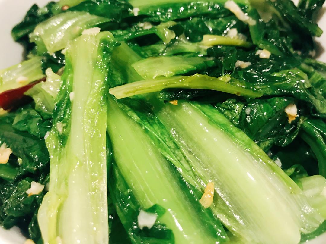 蒜香油麦菜的做法