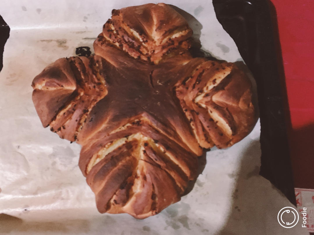 【小高姐】蒜香浓郁 造型优美 不用揉出手膜的面包