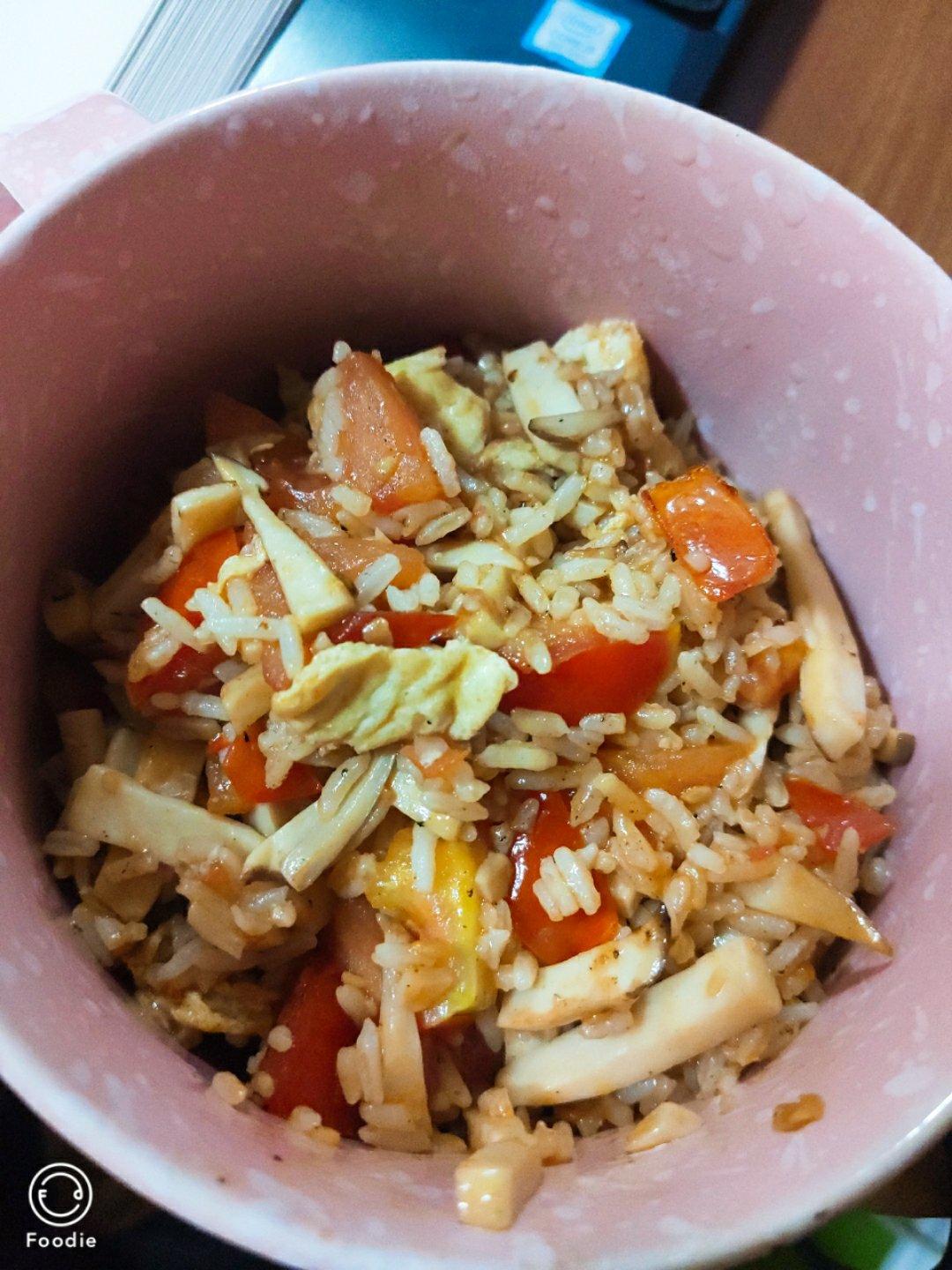 5分钟搞定超好吃的番茄🍅烩饭