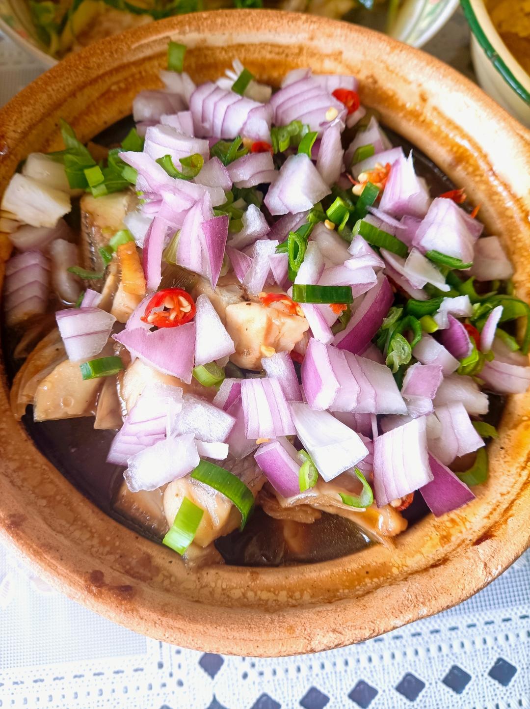 春日食鲜！快手家常菜｜砂锅焗鲈鱼
