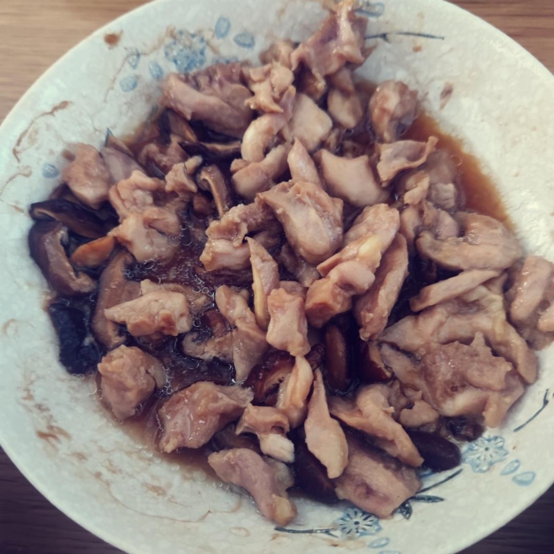 真功夫版香菇蒸鸡腿
