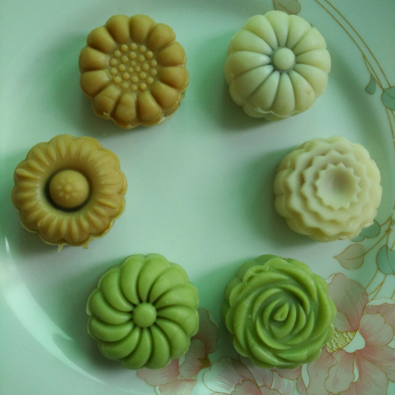 【视】《知味人生》美食视频（8）抹茶红豆沙冰皮月饼