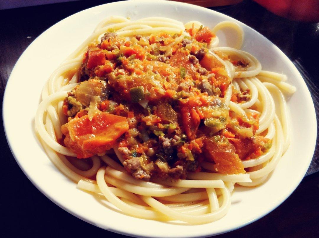 番茄肉酱意面