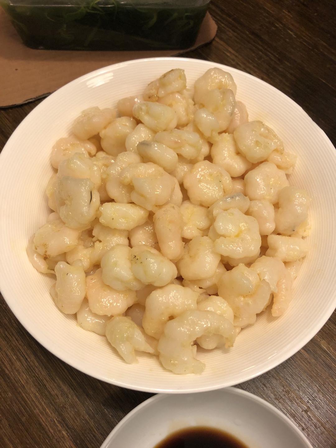 清炒河虾仁的浆制