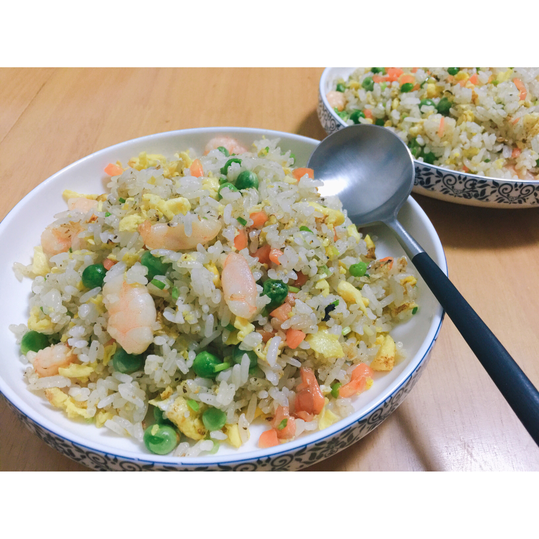 豌豆玉米虾仁炒饭