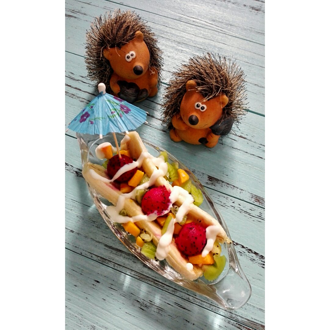剪爱2006做的水果酸奶香蕉船, 夏日冰爽健康甜点(yogurt banana boat)