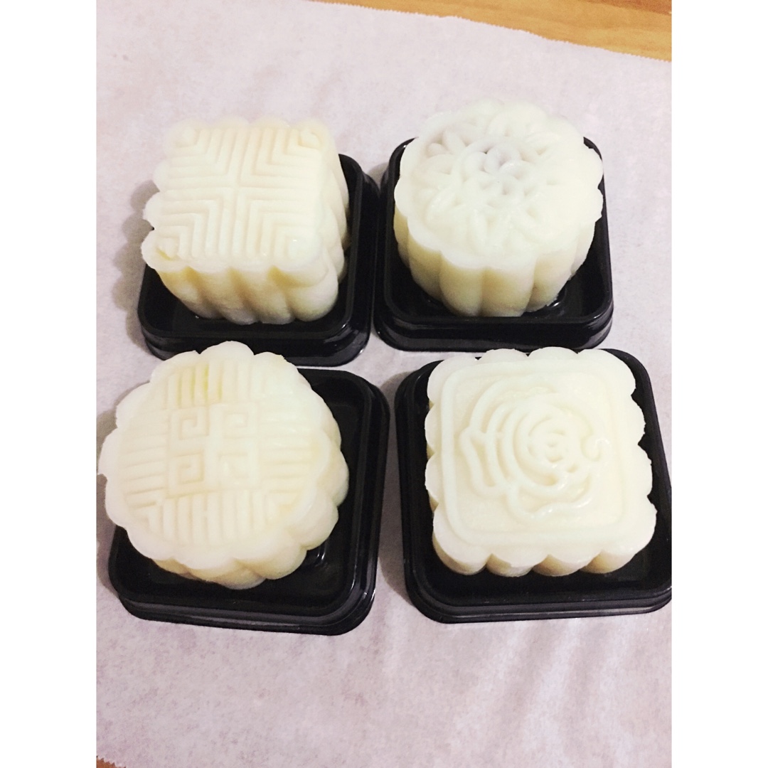 《Tinrry下午茶》冰皮月饼（奶黄馅）