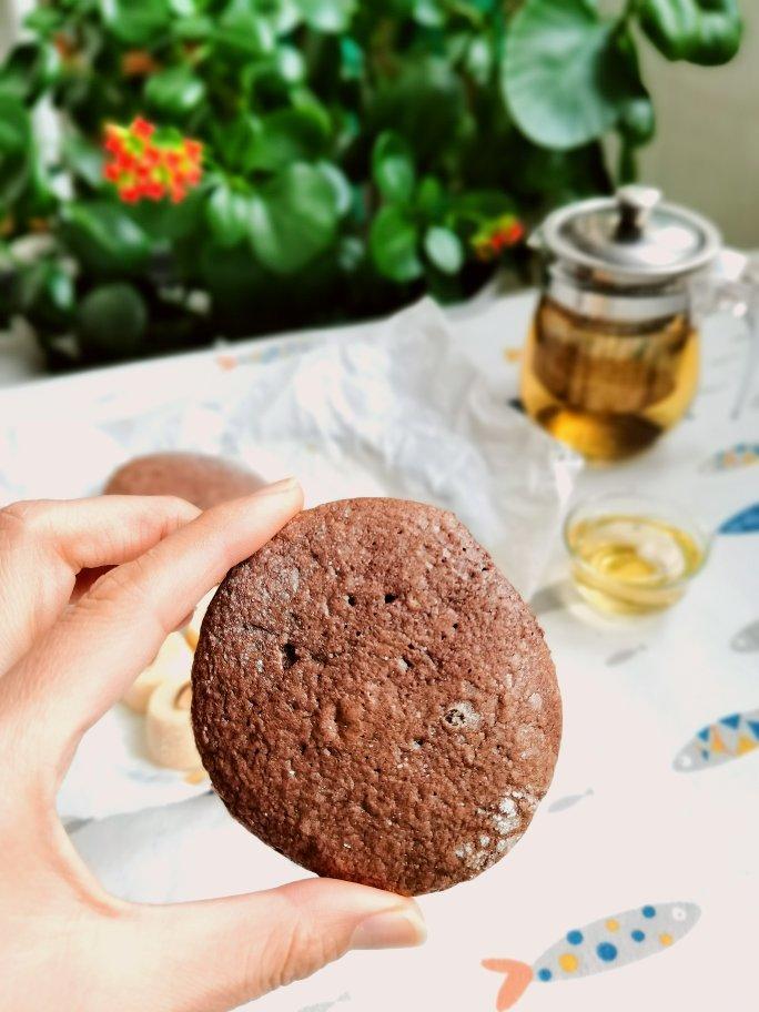 巧克力裂纹曲奇饼干（自然形成裂纹）