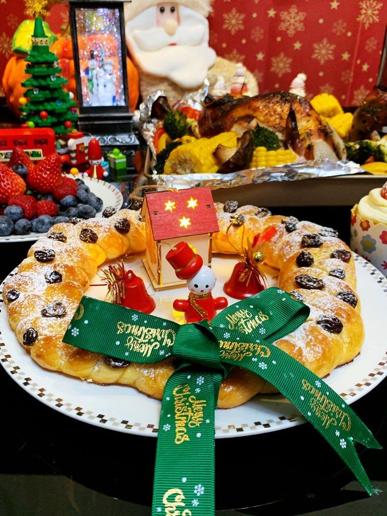 圣诞花环面包