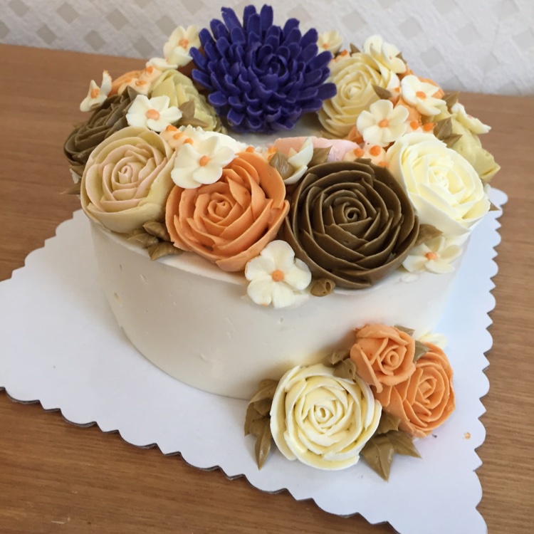 巴闭妹做的韩式裱花蛋糕