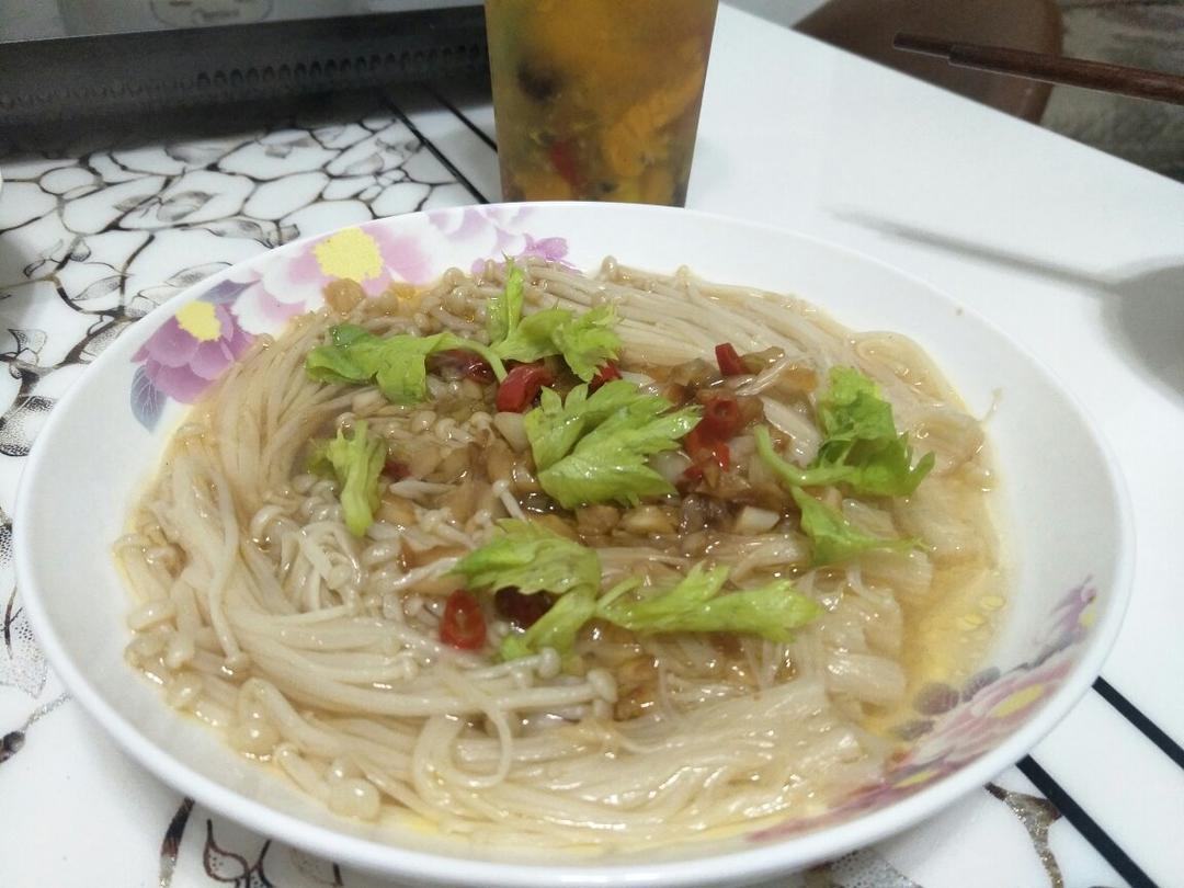 蒜蓉蒸金针菇