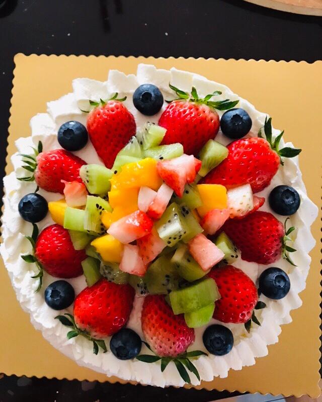 8寸水果生日蛋糕