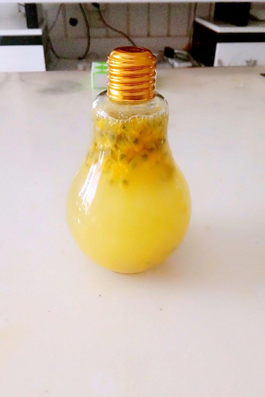 百香果的朴素吃法（百香果汁）