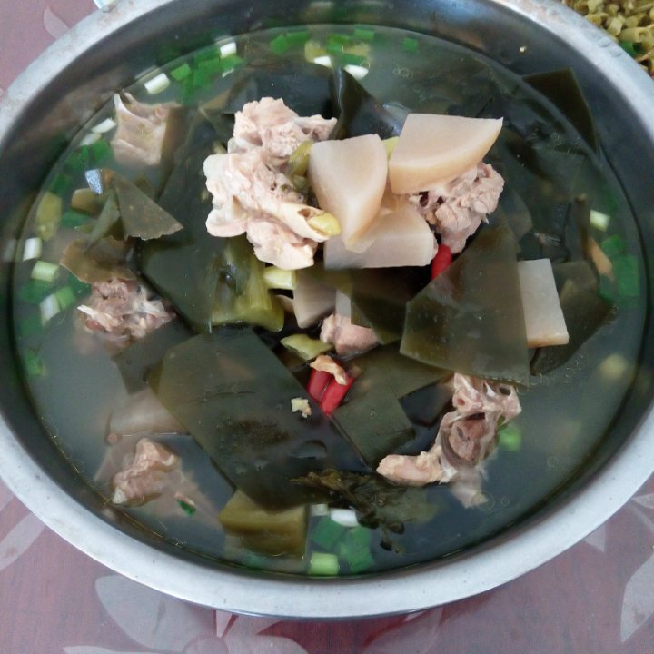 酸萝卜鸭子汤
