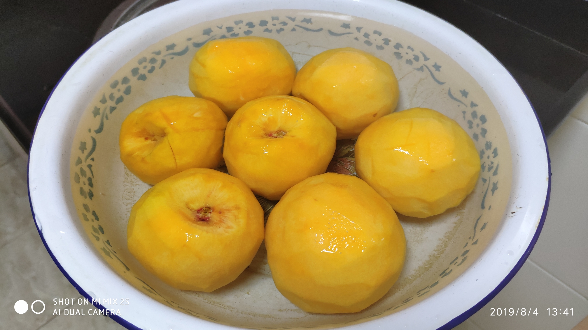 自制黄桃罐头（零添加）的做法 步骤2