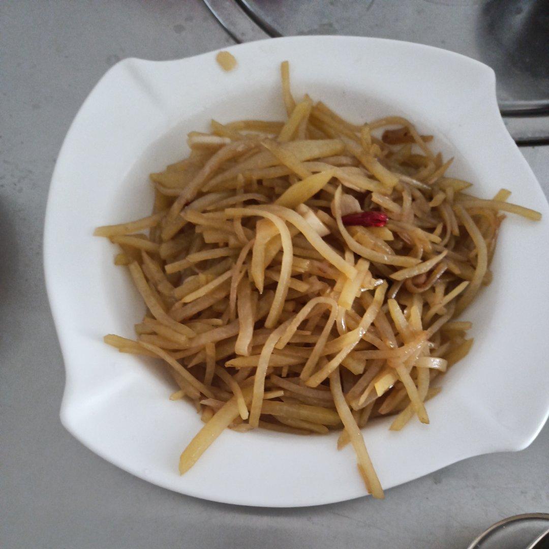 醋溜土豆丝儿