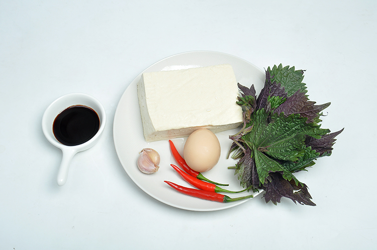 紫苏煎豆腐的做法 步骤1