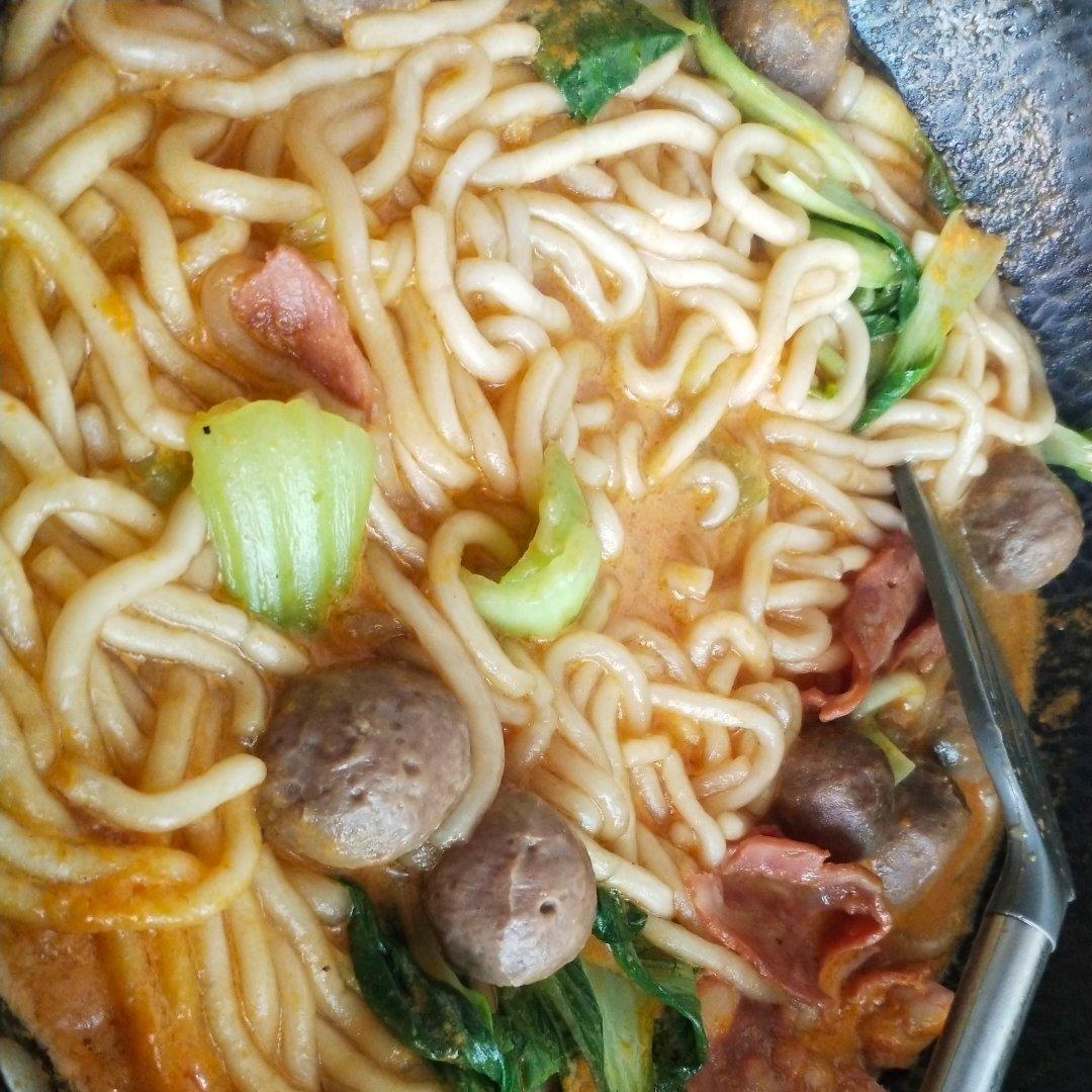 好吃到汤都喝光的「麻辣土豆粉」