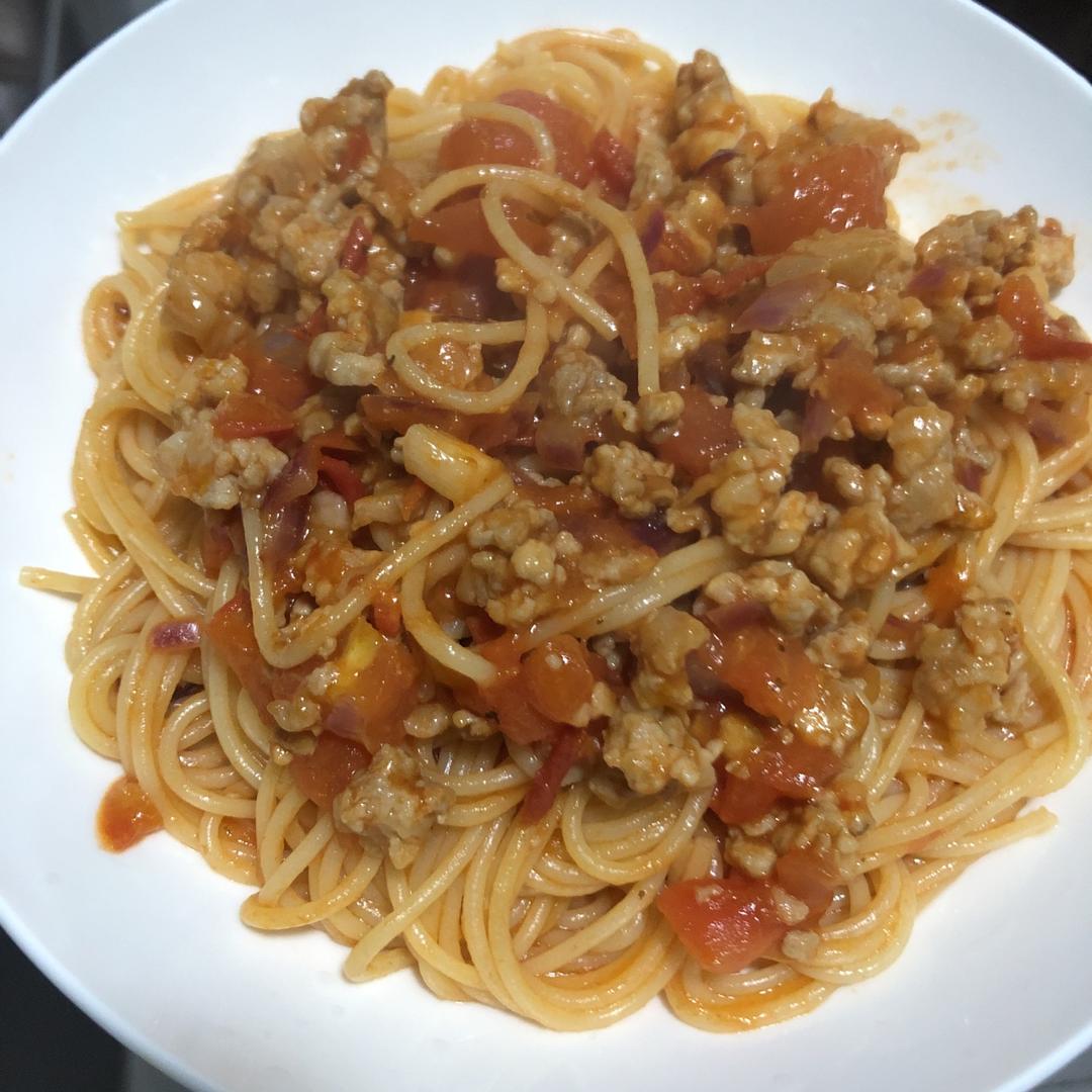 番茄肉酱意大利面