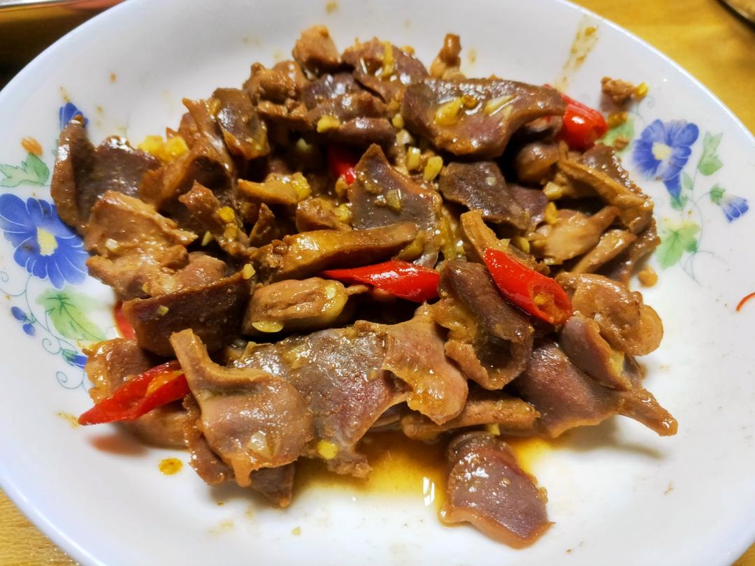 泡椒炒鸡杂