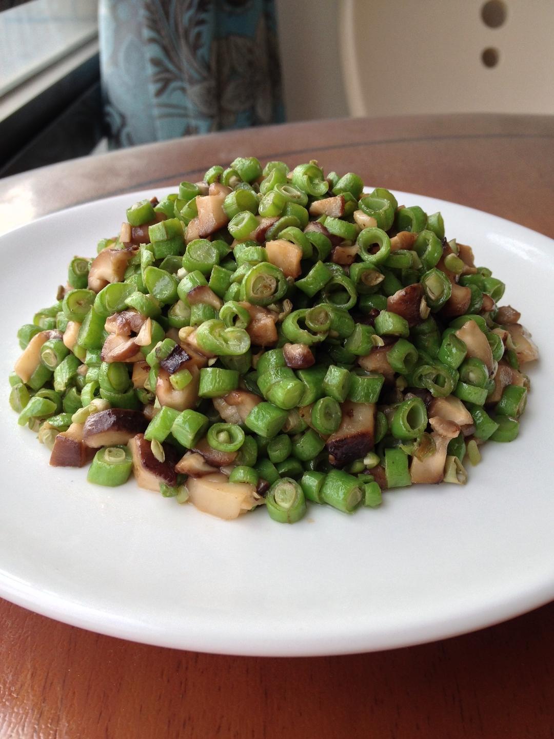 香菇豆角的做法