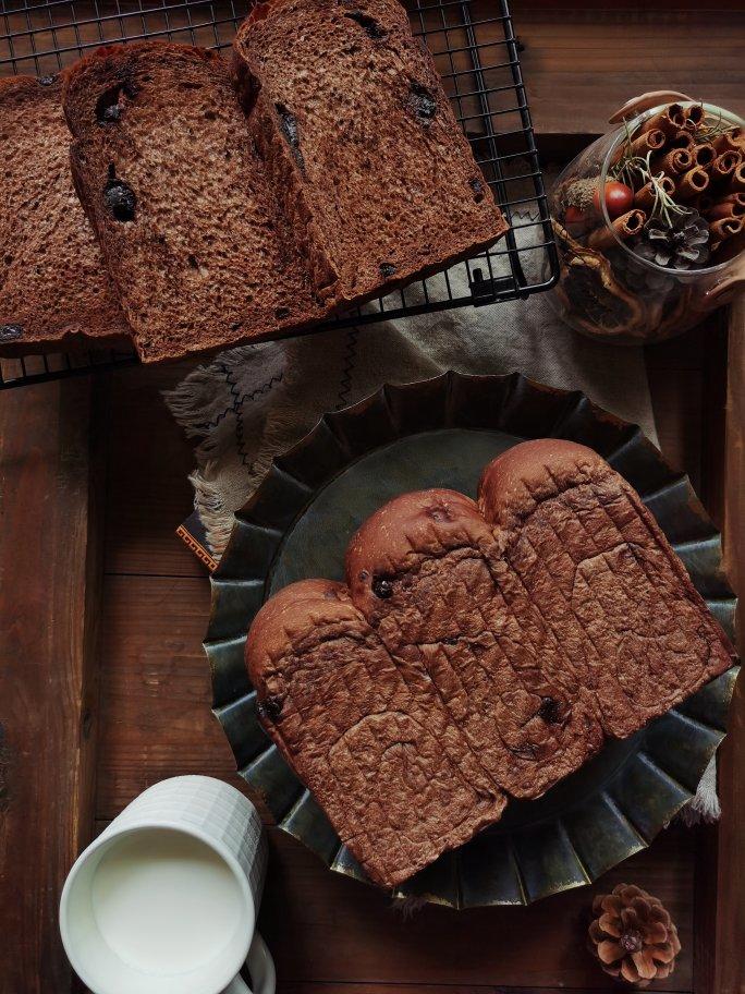 沉甸甸的蜂蜜巧克力吐司