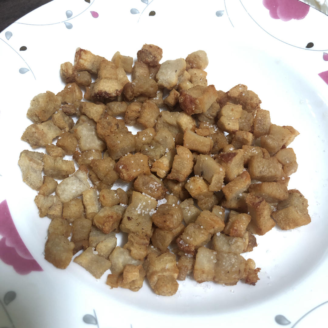 熬猪油渣渣/油吱了