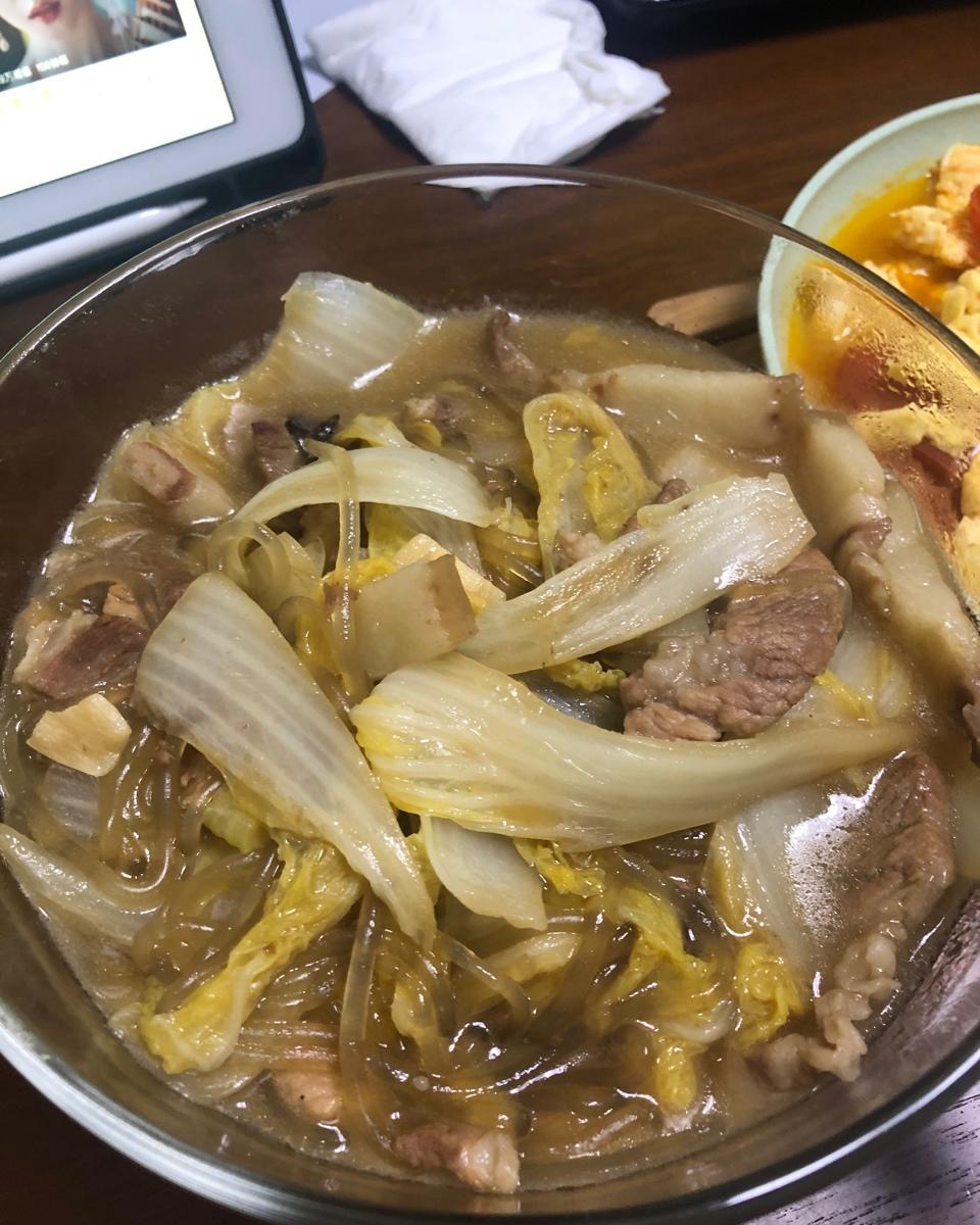 【猪肉炖粉条】猪肉粉条大白菜，家家烧人人爱！