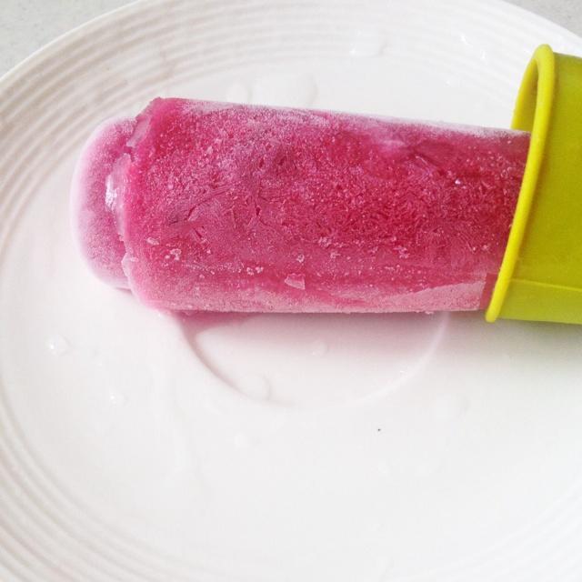 杨梅椰奶棒冰的做法