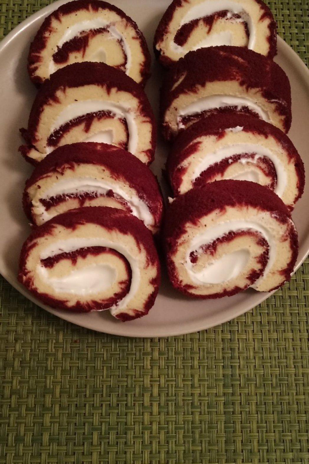 红丝绒旋风蛋糕卷