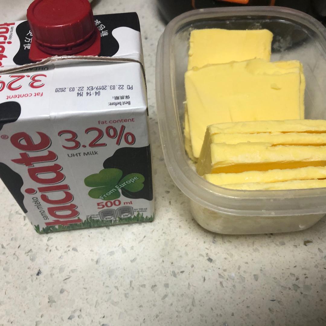 纯奶手撕吐司的做法 步骤1